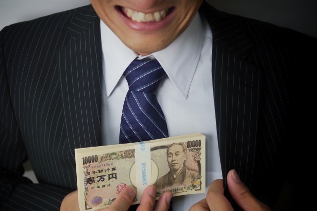 ヤミ金業者は金をせしめてほくそ笑む。かほく市で弁護士に無料相談して解決へ